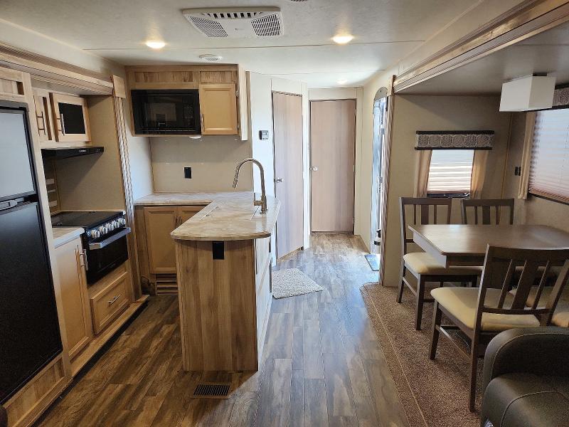 2020 Catalina Coachmen VIN 5ZT2CAYB8LX017540 COPART salvage auction — HAIL, IL - CERTIFICATE OF TITLE, sold $3,850 on 2026-07-22 (photo 9)