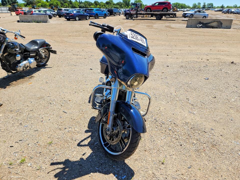 2014 Harley-davidson Street glide VIN 1HD1KBM11EB604843 COPART salvage auction — NORMAL WEAR, In - Certificate Of Title (P), sold $5,400 on 2026-07-09 (photo 2)