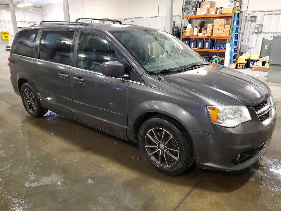 2016 Dodge Grand caravan VIN 2C4RDGCG2GR279206 COPART salvage auction — SIDE, MN - CERT OF TITLE-PRIOR SALVAGE, sold $825 on 2026-09-02 (photo 4)