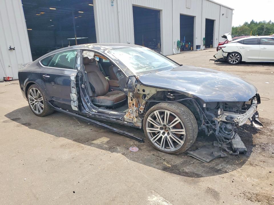 2015 Audi A7 VIN WAUWGAFC7FN024088 COPART salvage auction — SIDE, Fl - Cert Of Title Slvg Rebuildable, sold $1,600 on 2026-07-29 (photo 4)