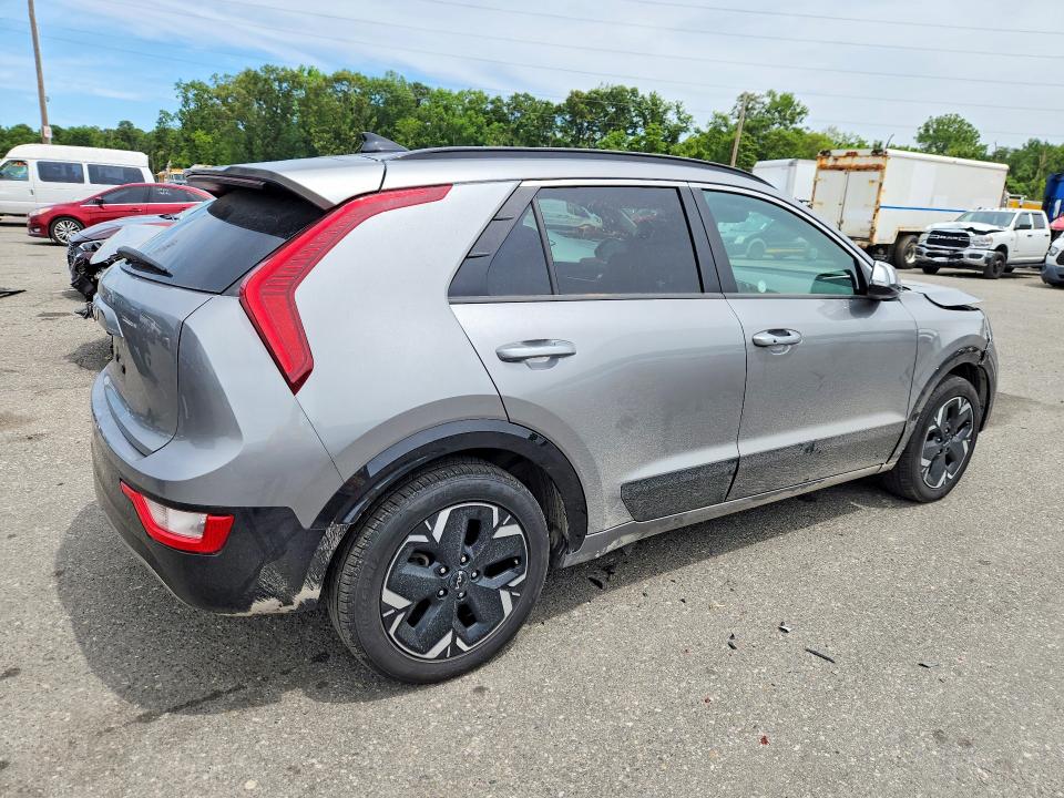 2023 Kia Niro VIN KNDCR3L1XP5049034 COPART salvage auction — FRONT END, Fl - Certificate Of Destruction, sold $250 on 2026-07-27 (photo 3)