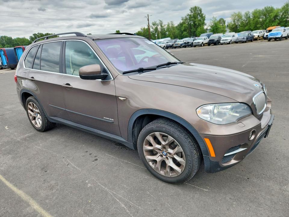 2013 BMW X5 VIN 5UXZV4C50D0B06897 COPART salvage auction — MECHANICAL, Or - Certificate Of Title, sold $1,600 on 2026-07-06 (photo 4)
