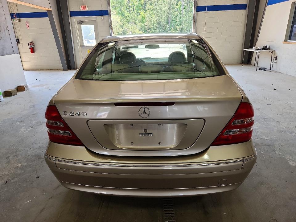 2004 Mercedes-benz C-klasse VIN WDBRF61J14A585508 COPART salvage auction — Burn Interior, Va - Cert Of Title - Salvage, sold $325 on 2026-07-17 (photo 6)