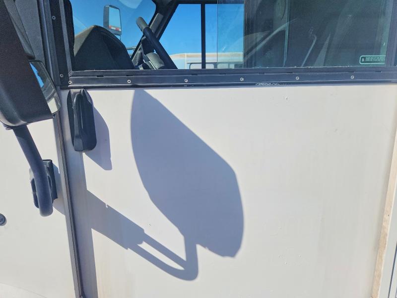 2015 Isuzu Npr VIN JALB4T177F7W00443 COPART salvage auction — MINOR DENT/SCRATCHES, Ca - Certificate Of Title, sold $175 on 2026-07-14 (photo 7)