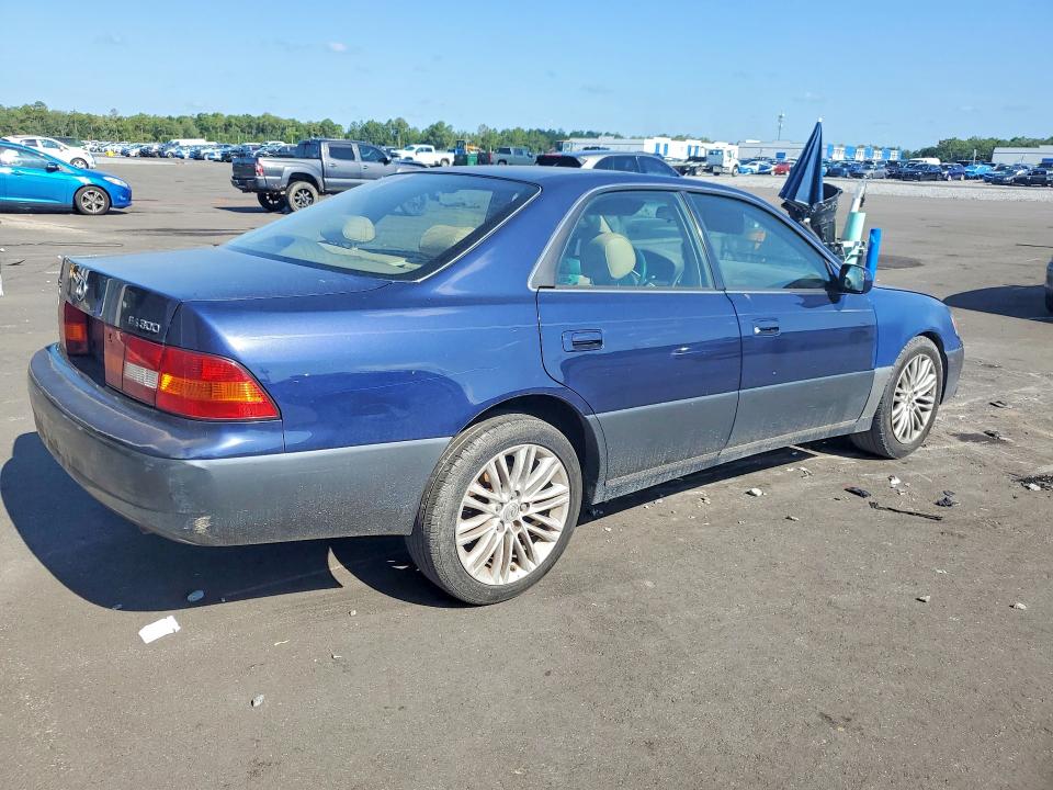 1998 Lexus Es 300 VIN JT8BF28G0W5042067 COPART salvage auction — FRONT END, Fl - Cert Of Ttl-Rebuilt&Slvg Rbld, sold $350 on 2026-07-06 (photo 3)