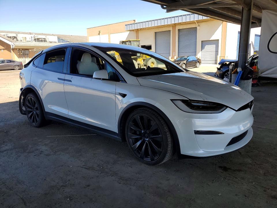2023 Tesla Model x VIN 7SAXCAE58PF380199 COPART salvage auction — REAR END, Salvage Title, sold $11,100 on 2026-08-21 (photo 4)