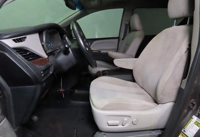 2016 Toyota Sienna VIN 5TDDK3DC4GS137600 COPART salvage auction — ALL OVER, Ca - Dis/Dlr/Exp Clean W/Salv Hist (P), sold $6,800 on 2026-07-02 (photo 9)