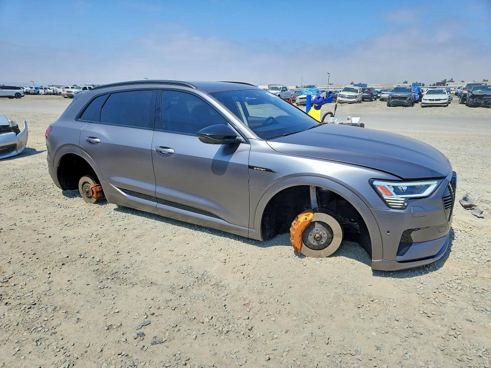 2021 Audi E-tron VIN WA1AAAGE6MB024641 COPART salvage auction — SIDE, CA - SALVAGE CERTIFICATE, sold $9,200 on 2026-07-24 (photo 4)