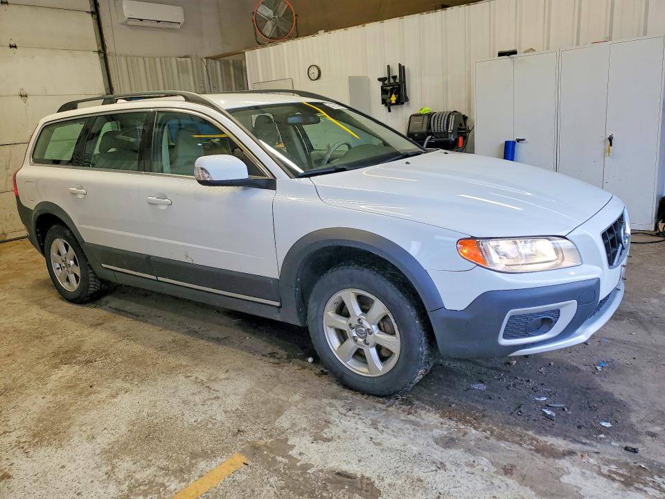2010 Volvo Xc70 VIN YV4960BZ6A1079748 COPART salvage auction — SIDE, Me - Cert Of Title-Salvage Collisio, sold $675 on 2026-07-09 (photo 4)