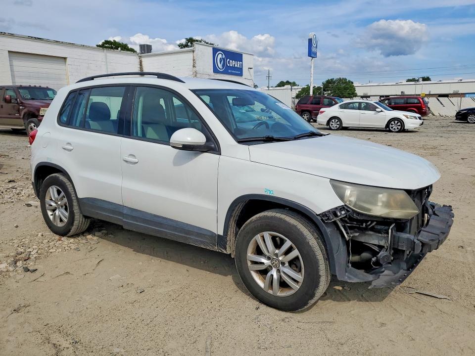 2017 Volkswagen Tiguan VIN WVGBV7AX4HW511553 COPART salvage auction — FRONT END, Md - Cert Of Salvage < 75% Damage, sold $2,250 on 2026-08-11 (photo 4)