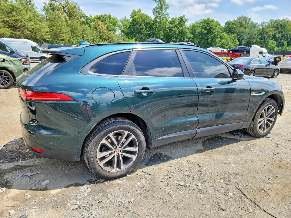 2017 Jaguar F-pace VIN SADCJ2BV1HA883924 COPART salvage auction — SIDE, Md - Cert Of Salvage > 75% Damage, sold $4,100 on 2026-07-02 (photo 3)