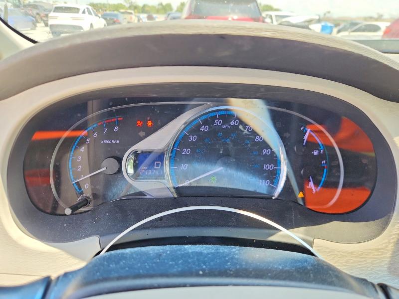 2011 Toyota Sienna VIN 5TDYK3DC9BS085181 COPART salvage auction — FRONT END, Fl - Certificate Of Destruction, sold $1,500 on 2026-07-06 (photo 9)