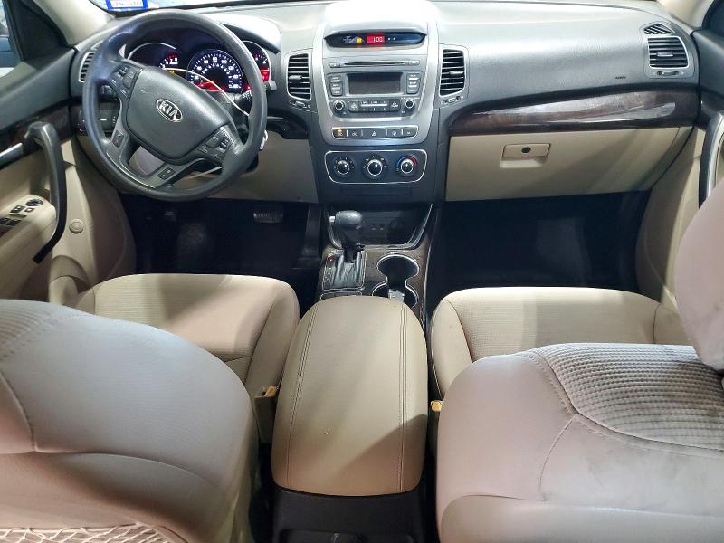 2015 Kia Sorento VIN 5XYKT3A61FG621447 COPART salvage auction — WATER/FLOOD, Tx - Salvage Title-Flood Damage, sold $1,050 on 2026-07-07 (photo 8)