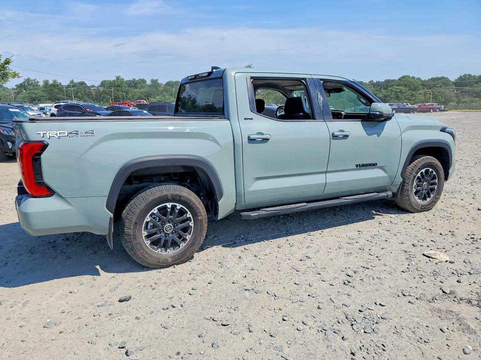 2022 Toyota Tundra VIN 5TFLA5DB9NX052809 COPART salvage auction — MINOR DENT/SCRATCHES, MD - CERT OF SALVAGE > 75% DAMAGE, sold $24,500 on 2026-07-27 (photo 3)