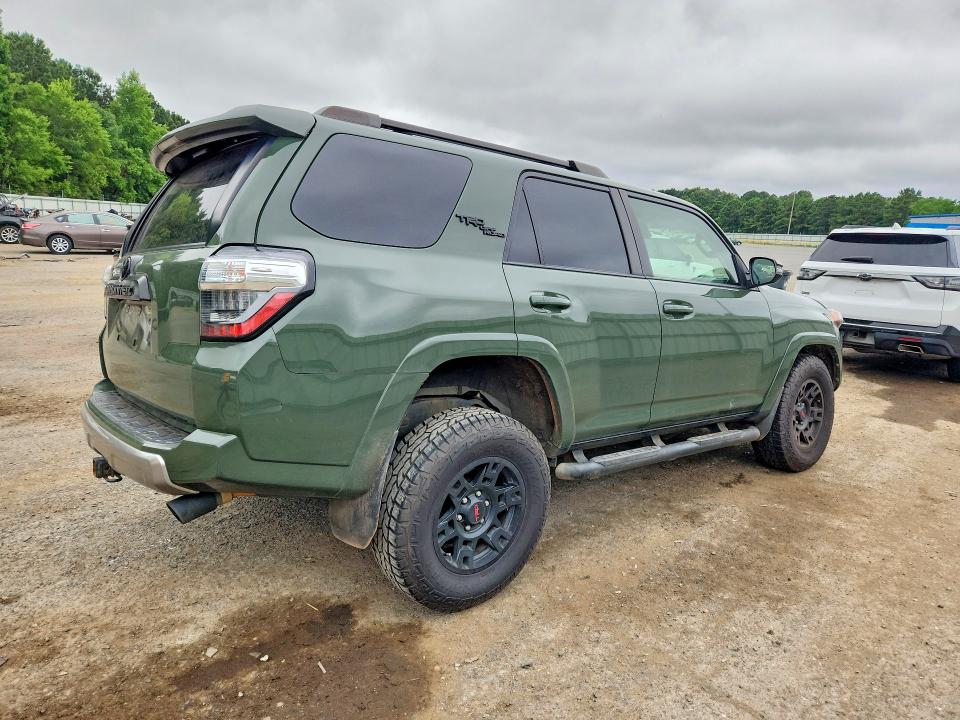 2022 Toyota 4runner VIN JTERU5JR5N5982376 COPART salvage auction — FRONT END, LA - CERT OF TITLE-SALVAGE, sold $6,000 on 2026-07-30 (photo 3)