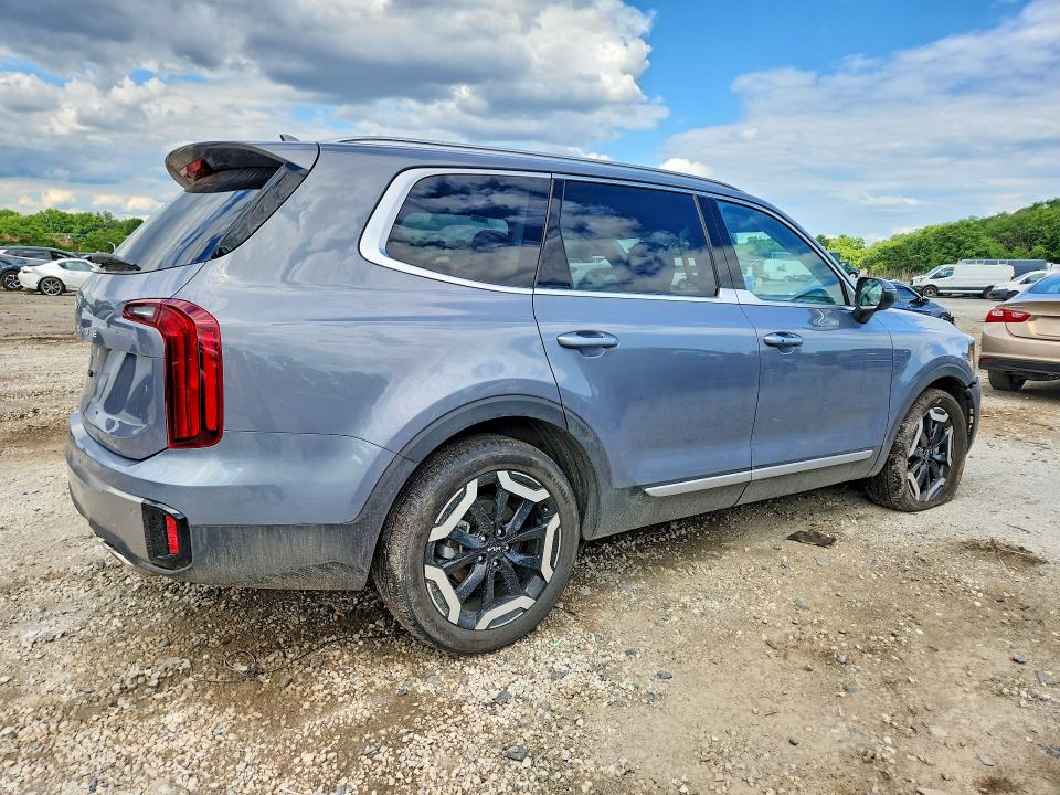 2025 Kia Telluride VIN 5XYP64GC9SG699114 COPART salvage auction — FRONT END, Tx - Nonrepairable Title, sold $15,700 on 2026-07-16 (photo 3)