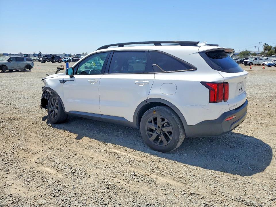 2023 Kia Sorento VIN 5XYRLDLC6PG228343 COPART salvage auction — FRONT END, Salvage Title, sold $8,800 on 2026-08-21 (photo 2)