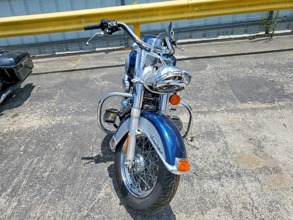 2002 Harley-davidson Flstci VIN 1HD1BWB182Y045021 COPART salvage auction — ALL OVER, TX - SALVAGE VEHICLE TITLE (P), sold $925 on 2026-07-09 (photo 2)