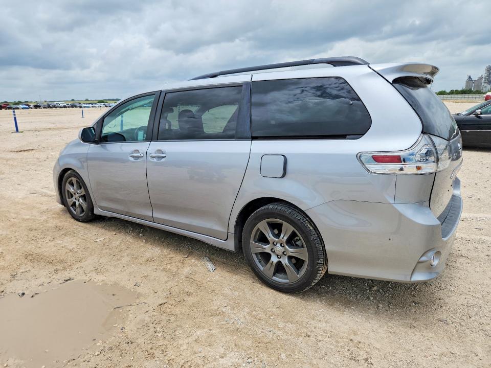 2017 Toyota Sienna VIN 5TDXZ3DC6HS827603 COPART salvage auction — FRONT END, Tx - Salvage Vehicle Title, sold $7,000 on 2026-07-02 (photo 2)