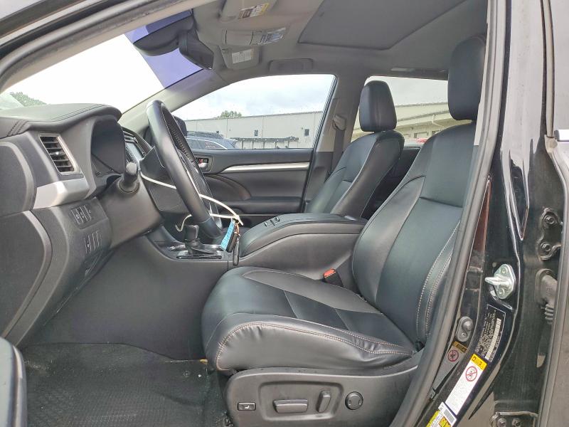 2019 Toyota Highlander VIN 5TDJZRFH9KS614878 COPART salvage auction — MINOR DENT/SCRATCHES, Ky - Certificate Of Title, sold $2,500 on 2026-07-30 (photo 7)