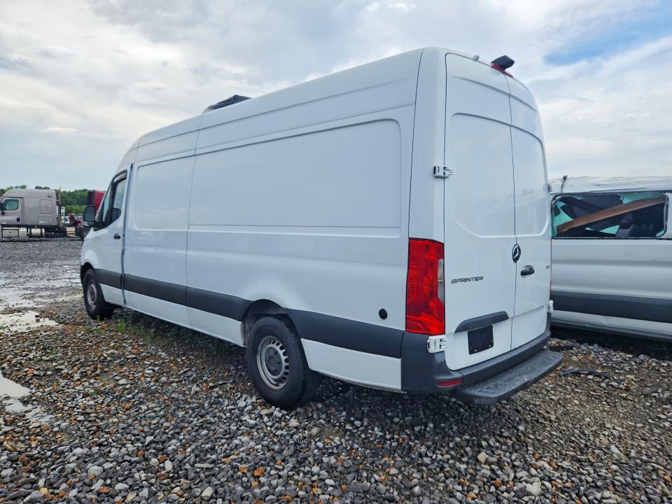 2021 Mercedes-benz VIN W1Y40CHY2MT058074 COPART salvage auction — NORMAL WEAR, Va - Certificate Of Title (P), sold $6,100 on 2026-07-27 (photo 2)