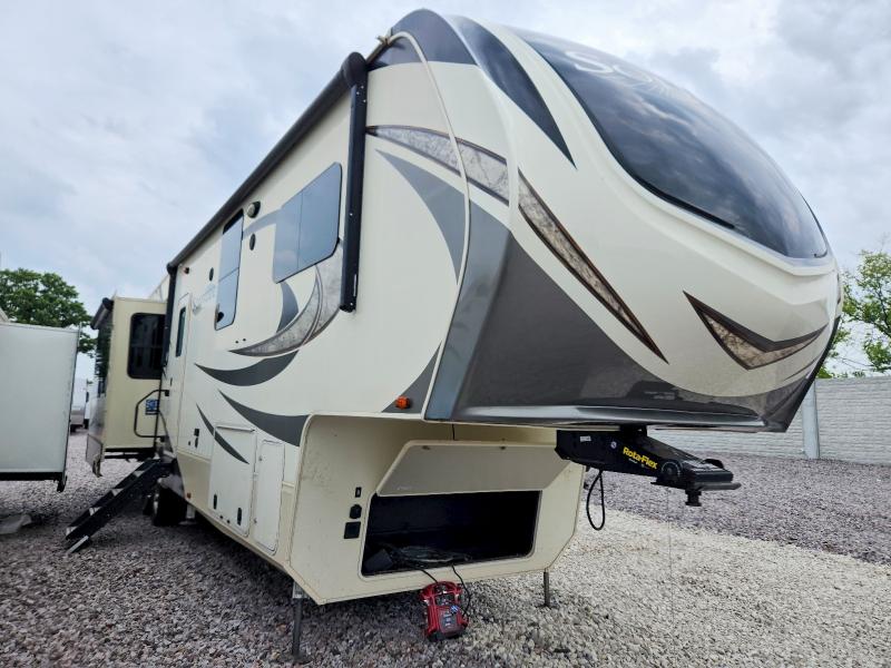 2018 Grand design Solitude VIN 573FS4223J1110376 — COPART salvage auction photo