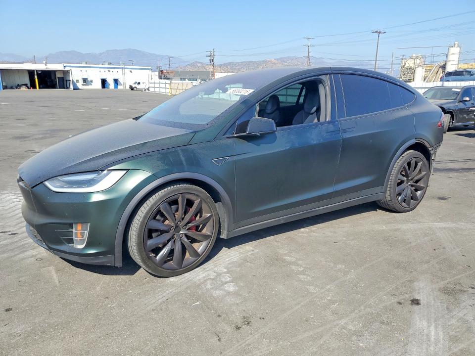 2016 Tesla Model x VIN 5YJXCAE21GF015625 — COPART salvage auction photo