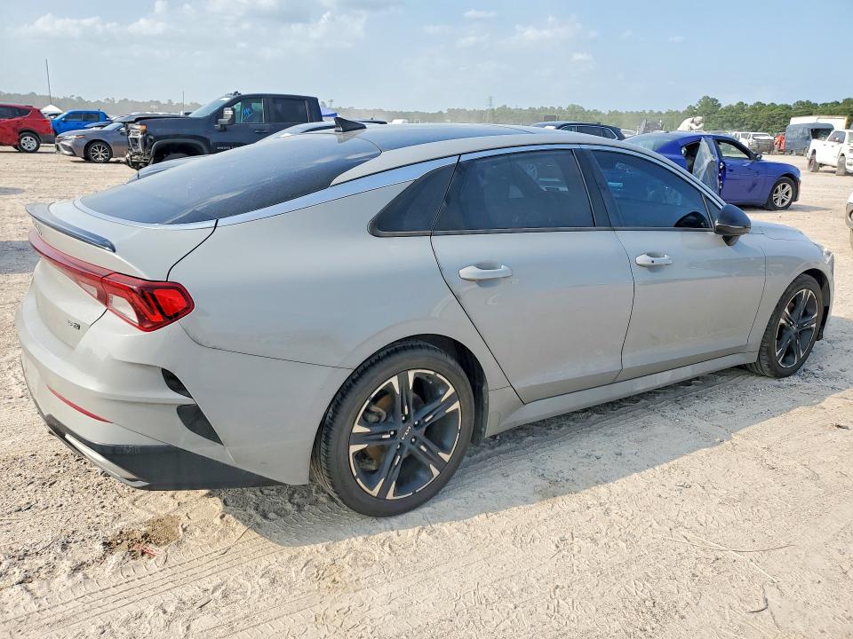 2022 Kia K5 VIN 5XXG64J29NG120731 COPART salvage auction — WATER/FLOOD, Tx - Salvage Title-Flood Damage, sold $4,100 on 2026-07-28 (photo 3)