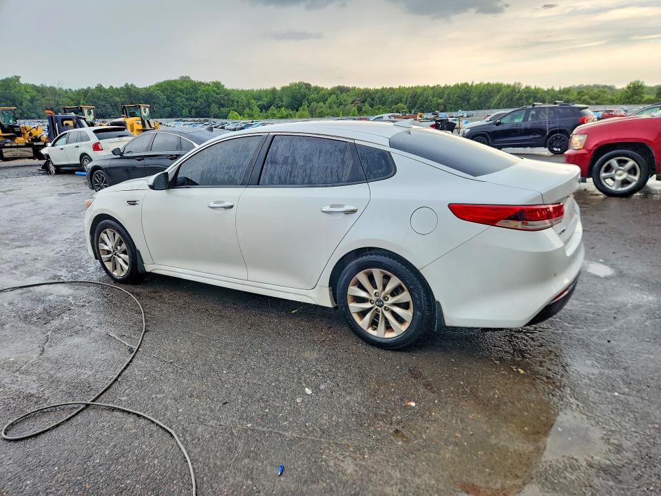 2018 Kia Optima VIN 5XXGT4L3XJG259310 COPART salvage auction — NORMAL WEAR, NC - CERT OF TITLE W/SALVAGE HISTOR, sold $925 on 2026-07-21 (photo 2)