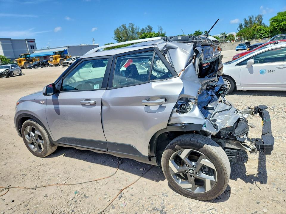 2025 Hyundai Venue VIN KMHRC8A32SU372047 COPART salvage auction — REAR END, FL - CERTIFICATE OF TITLE, sold $2,600 on 2026-07-09 (photo 2)