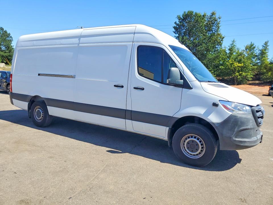 2019 Mercedes-benz Sprinter VIN WD4PF1ED0KT013658 COPART salvage auction — REAR END, Sc - Certificate Of Title, sold $3,700 on 2026-07-31 (photo 4)