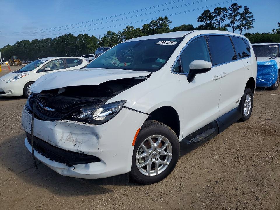 2022 Chrysler Voyager VIN 2C4RC1CG8NR186655 COPART salvage auction — FRONT END, MS - CERT OF TITLE-SALVAGED, sold $7,900 on 2026-07-17 (photo 1)