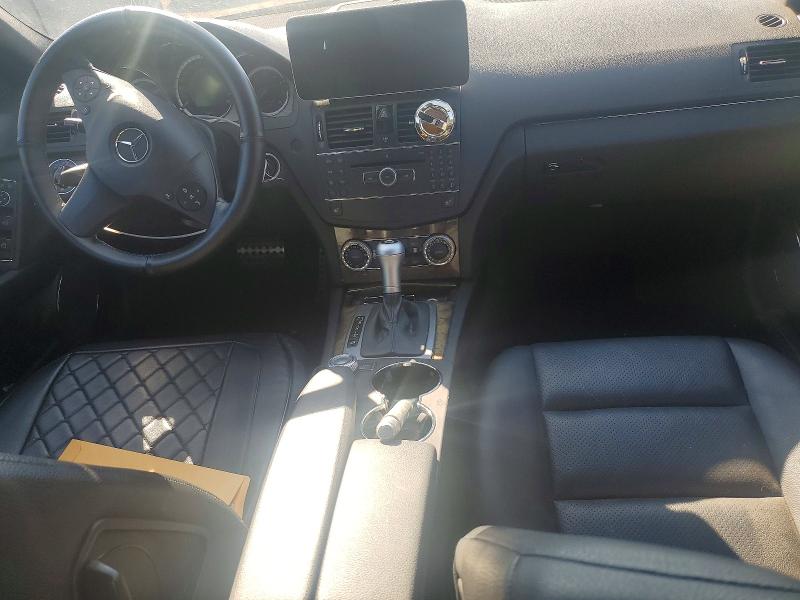 2009 Mercedes-benz C-klasse VIN WDDGF81X89F327057 COPART salvage auction — WATER/FLOOD, Qc - Irrecuperable, sold $650 on 2026-08-11 (photo 8)