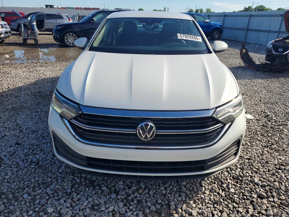 2024 Volkswagen Jetta VIN 3VW5M7BUXRM074634 COPART salvage auction — REAR END, Oh - Certificate Of Title (P), sold $9,700 on 2026-07-27 (photo 5)