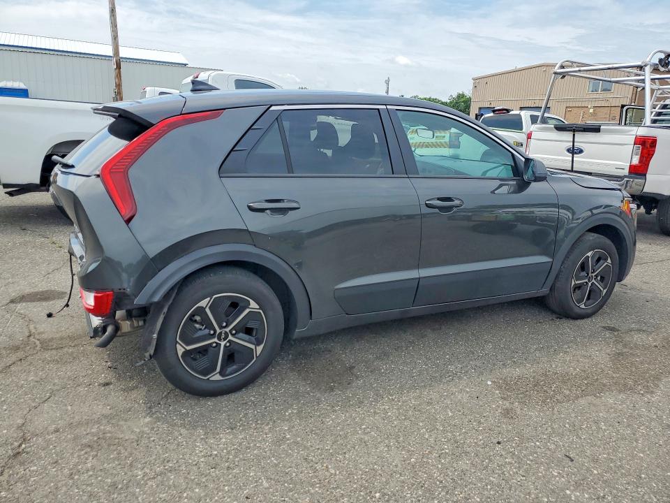 2026 Kia Niro VIN KNDCP3LE7T5316553 COPART salvage auction — REAR END, OH - CERTIFICATE OF TITLE, sold $7,200 on 2026-07-22 (photo 3)