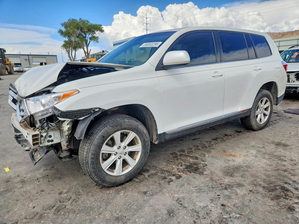 2013 Toyota Highlander VIN 5TDZA3EH8DS036347 COPART salvage auction — FRONT END, Nm - Cert Of Title-Salvage, sold $2,800 on 2026-07-13 (photo 1)