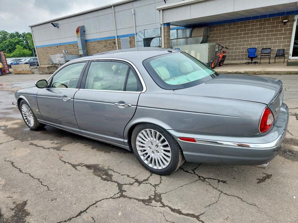 2006 Jaguar Vandenplas VIN SAJWA82B66SH02121 COPART salvage auction — SIDE, CT - CERT OF TITLE-SALVAGE, sold $475 on 2026-07-17 (photo 2)
