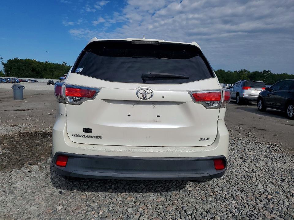 2015 Toyota Highlander VIN 5TDKKRFH2FS100854 COPART salvage auction — MINOR DENT/SCRATCHES, Fl - Certificate Of Title (P), sold $6,300 on 2026-07-27 (photo 6)