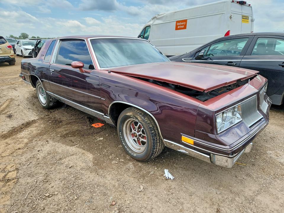 1986 Oldsmobile Cutlass VIN 1G3GR47Y9GP388497 COPART salvage auction — FRONT END, IL - SALVAGE CERTIFICATE, sold $4,350 on 2026-07-30 (photo 4)