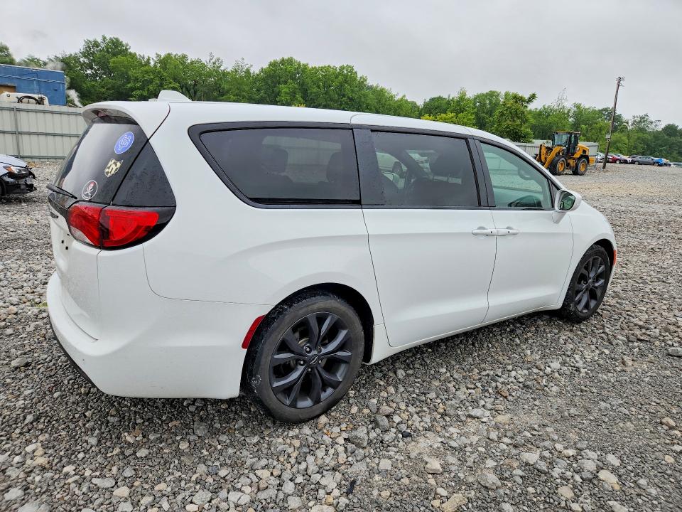 2018 Chrysler Pacifica VIN 2C4RC1FGXJR351854 COPART salvage auction — NORMAL WEAR, Oh - Certificate Of Title, sold $3,450 on 2026-07-16 (photo 3)