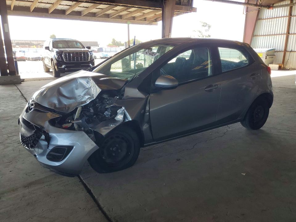 2014 Mazda 2 VIN JM1DE1KZ4E0177033 COPART salvage auction — FRONT END, Salvage Title, sold $400 on 2026-07-21 (photo 1)
