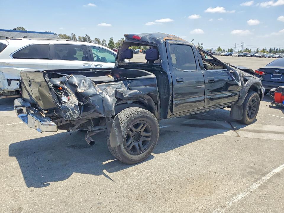 2004 Toyota Tacoma VIN 5TEGM92N24Z380111 COPART salvage auction — ROLLOVER, Ca - Salvage Certificate, sold $700 on 2026-07-16 (photo 3)