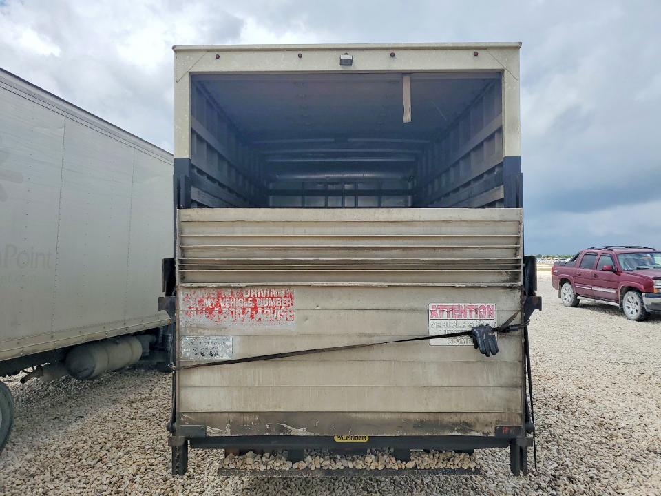 2013 Isuzu Npr VIN JALB4W175D7400272 COPART salvage auction — STRIPPED, Tx - Certificate Of Title, sold $100 on 2026-07-27 (photo 6)