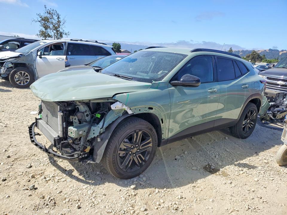2025 Chevrolet Trax VIN KL77LKEP0SC340190 COPART salvage auction — FRONT END, Ca - Salvage Certificate, sold $7,100 on 2026-07-28 (photo 1)