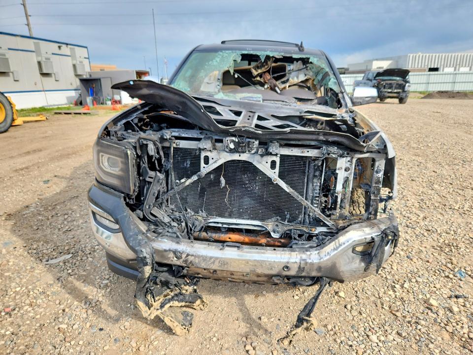 2017 Gmc SIERRA VIN 3GTU2NECXHG446482 COPART salvage auction — ENGINE BURN, Mn - Cert Of Title-Salvage, sold $2,000 on 2026-08-03 (photo 5)