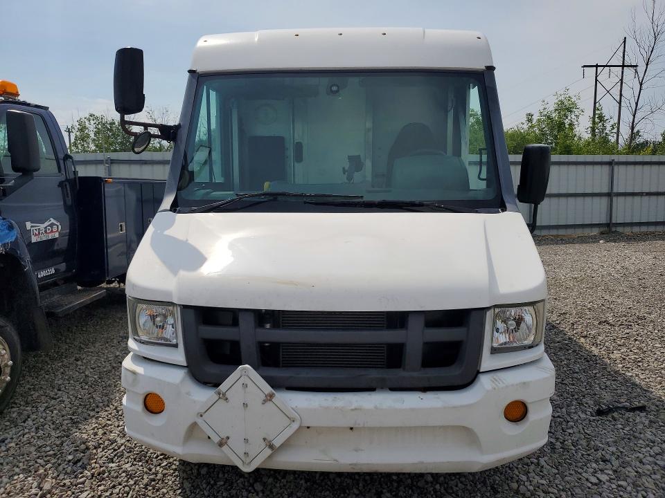 2018 Isuzu Npr VIN JALB4T172J7W00617 COPART salvage auction — MINOR DENT/SCRATCHES, Ny - Certificate Of Title (P), sold $3,900 on 2026-07-20 (photo 5)