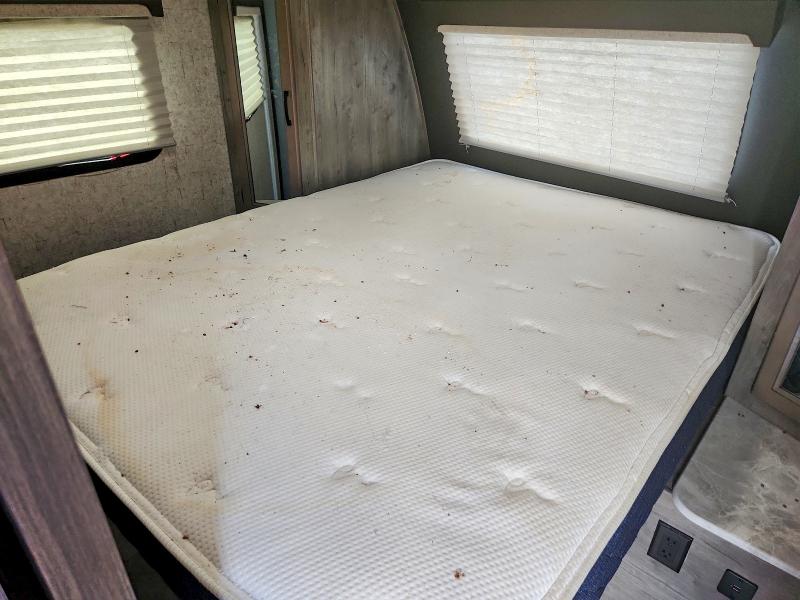 2020 Coachmen Apex VIN 5ZT2CXUB4LS036348 COPART salvage auction — HAIL, NE - CERT OF TITLE-SALVAGE, sold $4,150 on 2026-07-23 (photo 5)