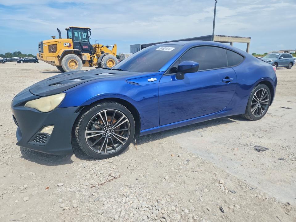 2013 Scion VIN JF1ZNAA15D2732260 COPART salvage auction — ROOF, Fl - Certificate Of Title, sold $2,500 on 2026-07-09 (photo 1)