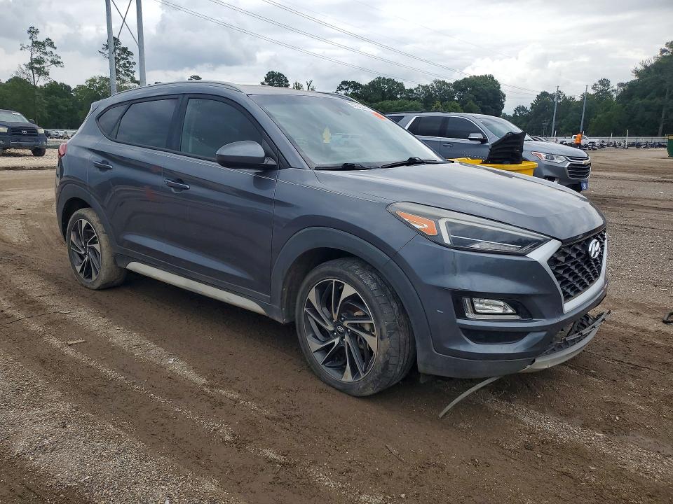 2019 Hyundai Tucson VIN KM8J33AL0KU042245 COPART salvage auction — MINOR DENT/SCRATCHES, La - Certificate Of Title, sold $3,500 on 2026-07-14 (photo 4)