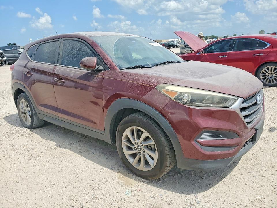 2017 Hyundai Tucson VIN KM8J23A40HU393922 COPART salvage auction — NORMAL WEAR, Tx - Certificate Of Title, sold $3,000 on 2026-07-10 (photo 4)